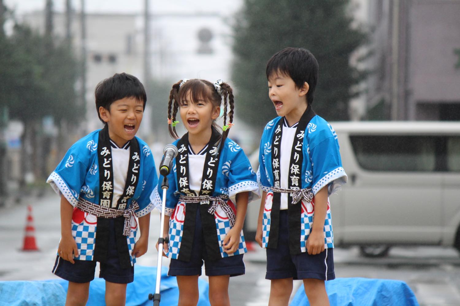伊勢祭りで元気に太鼓！