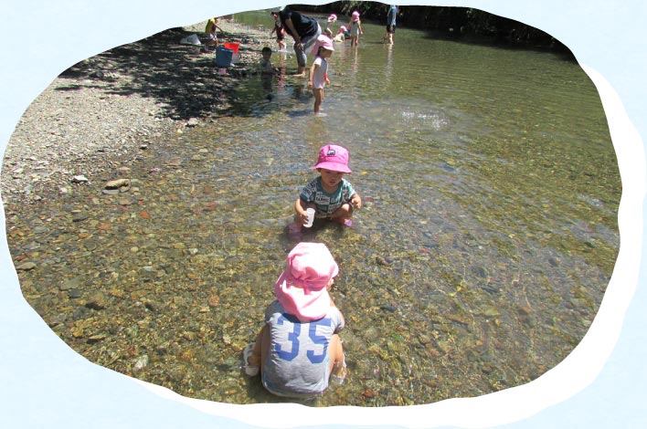 川遊び